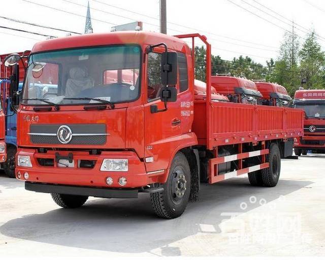 东风天锦68米平板车原厂栏板可分期贷款提车