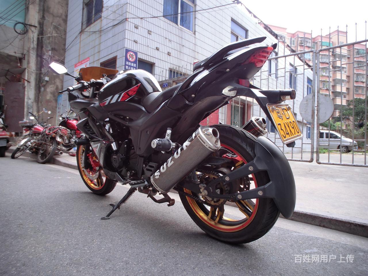 2018年购买r2地平线250cc,正牌证,附带年