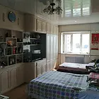 所租房屋地点好，紧邻15中学，交通，购物便利，房屋视野好
