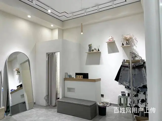 康宁路与一曼路交叉口47.84平服装店转让 - 图片 3