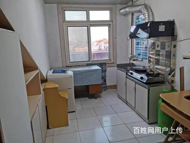 芝罘湾广场华茂小区附近三室一厅1200 - 图片 3