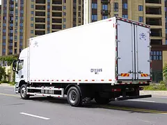 6.8米上汽红岩杰豹冷藏车（国六）包上户可分期