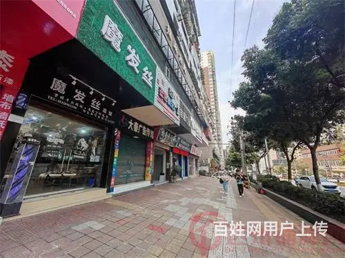 （达州铺源）南外华英学校对面40㎡美发店转让(带夹层可空转) - 图片 4