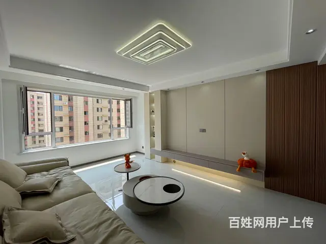 御景苑7楼93平两室通厅格局，精装修63.8万 - 图片 1