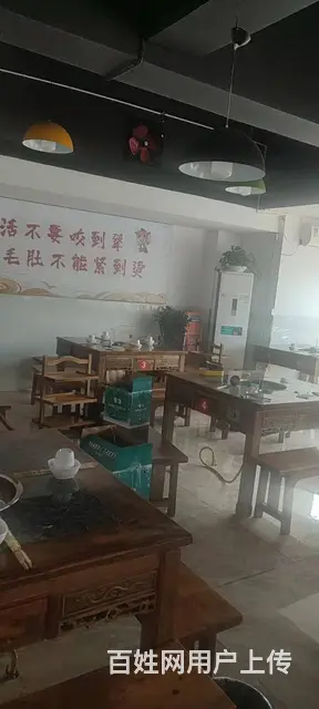 转让店铺紧挨网红店蝇鲜生，周边有售楼部和工地，客流量大，餐饮 - 图片 3