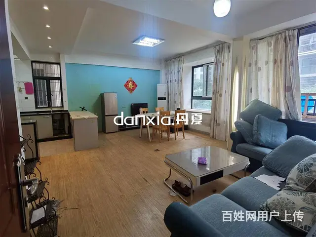 海沧周边 圣.地亚哥 精装3房出租 不朝马路 通透 拎包入住 - 图片 1