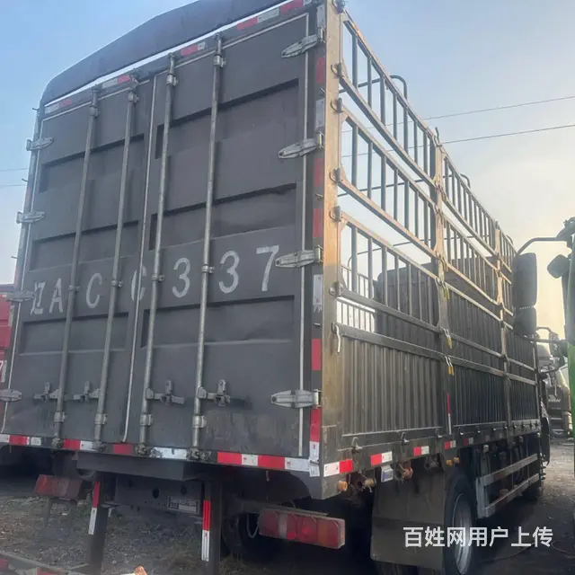 二手重汽豪沃6.8米高栏载货车国六251马力包提档 - 图片 4