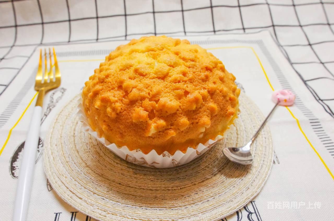 红豆面包做法学习 金黄小面包生日蛋糕开店培训