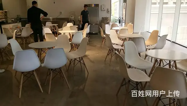 深圳出租指示牌一米线沙发茶几画架会议桌工位桌 - 图片 12