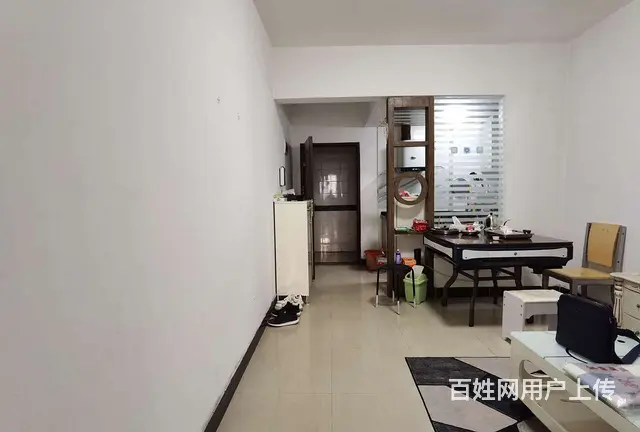 拱北关口电梯精装都市广场一房一厅出租，租价2400，近关口 - 图片 3