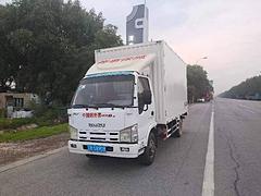 17年五十铃 厢式货车 长4.2米 宽2.1米