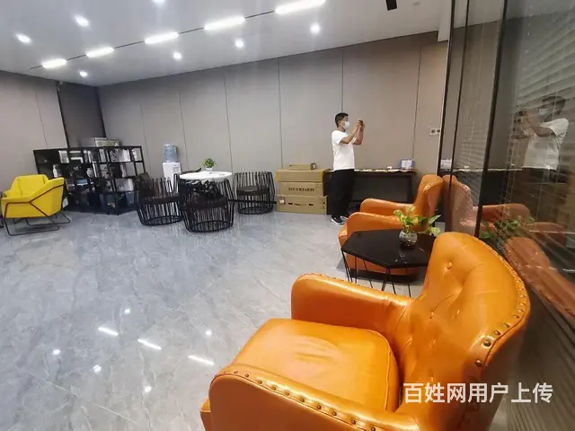 寰宇中心豪华装修(带家具拎包办公)260平适合各种企业！江景 - 图片 7
