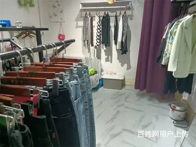 南门市场内18平服装店转让《同城搜铺网》 - 图片 3