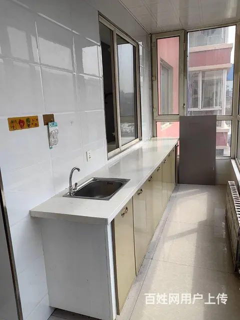 领包入住可短租 - 图片 1