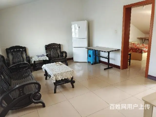 长江新村阁楼出租 - 图片 2