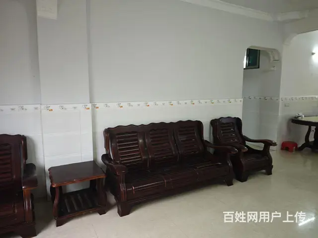 黄流镇中心，交通便利，房东直租，年租 - 图片 2