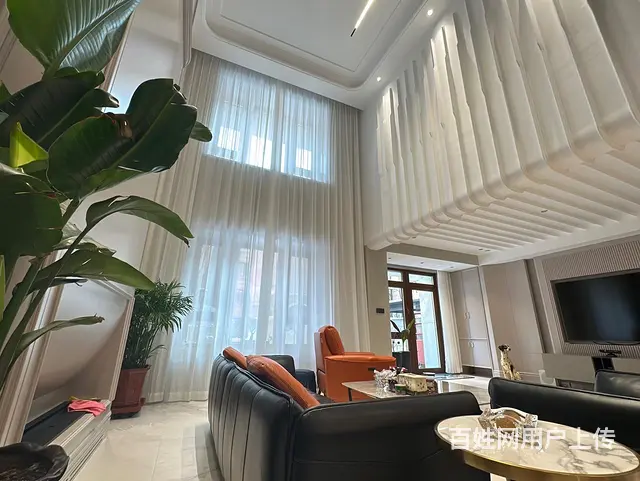 新上外滩首 府下叠挑空客厅现代轻奢豪装没咋住带花园，双车位 - 图片 1