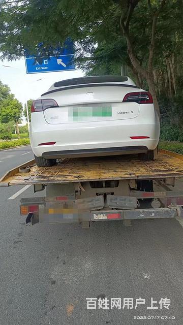 滁州快速搭电拖车送油全市范围内✔】道路救援更换轮胎的图片