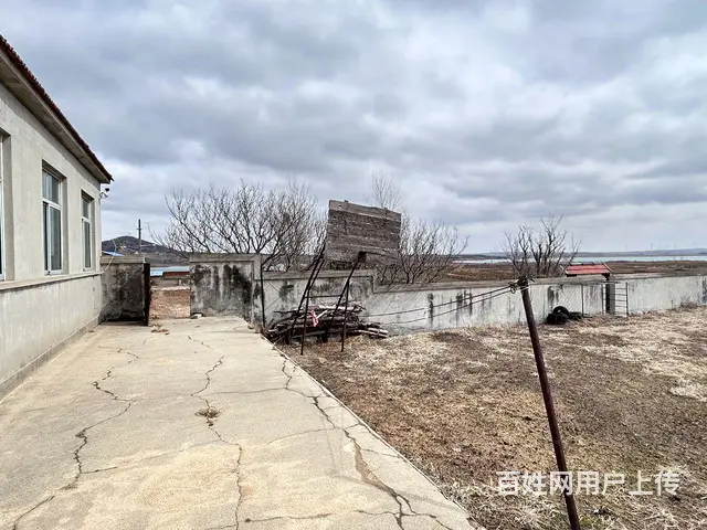 （新房源租金低）文登界石独门独院一楼2000平厂房招租 - 图片 8
