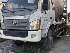 ​二手时代小型搅拌车 6方小罐 单桥 国五 个人车