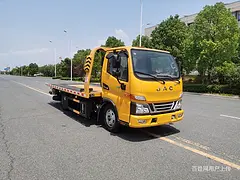 重汽豪沃新规 事故救援车