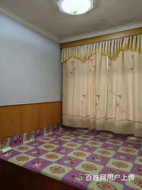 sz出租:龙泉小区，三楼，85平，三居室，有洗衣机，双气，带 - 图片 3