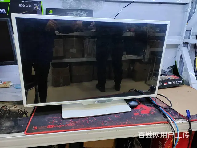 32寸aoc显示器320元 - 图片