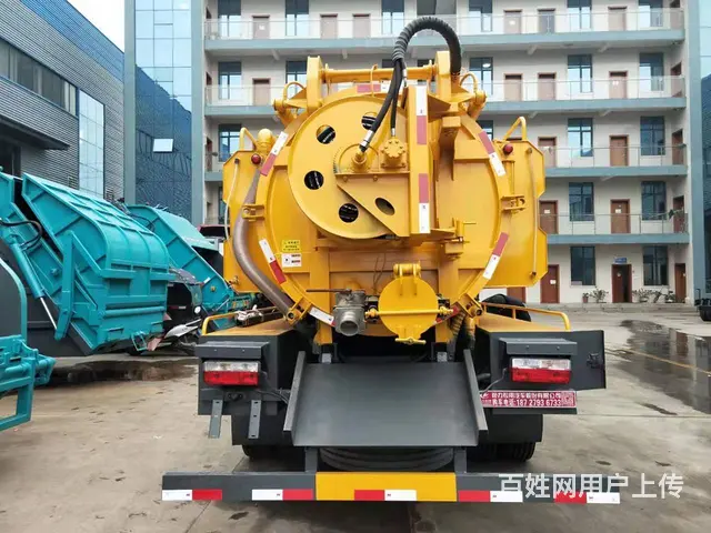 东风小多利卡清洗吸污两用车，圆罐， 大可达9.2方 - 图片 6