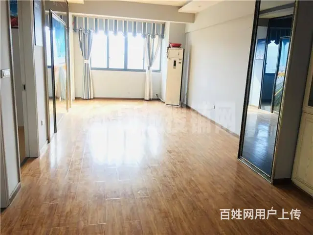 （同城搜铺网）中心广场滨江国贸110平办公室出租 - 图片 1