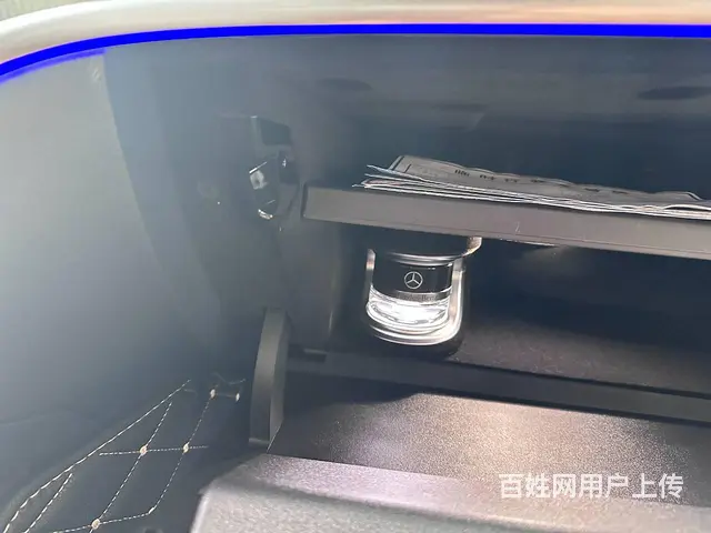 23款奔驰C260 L加装原厂香氛负离子系统 - 图片 2