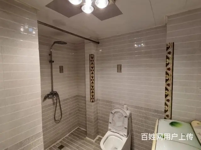 出租典逸心洲 新装电梯房 - 图片 1