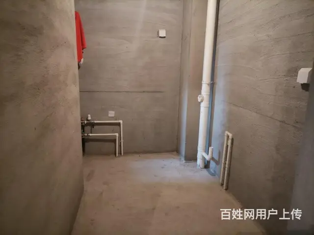 七十九号院 小高层 两室两厅 有证可贷款 看房方便有钥匙 - 图片 2