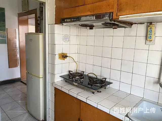 近中街大悦城，女生合租房 500元/月，家电齐全，包WiFi - 图片 6