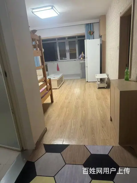 出租文星佳苑24楼，60平，一室一厅一厨一卫，洗衣机，冰箱， - 图片 6