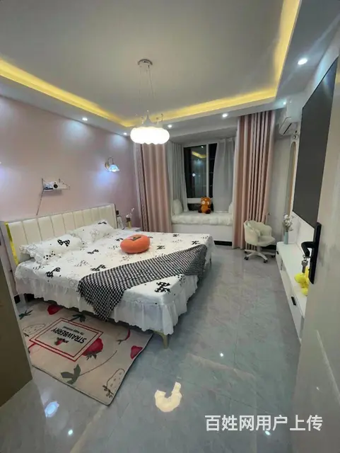 旭辉广场，华庭街，建南公寓，一室一厅单身公寓停车方便随时看房 - 图片 1