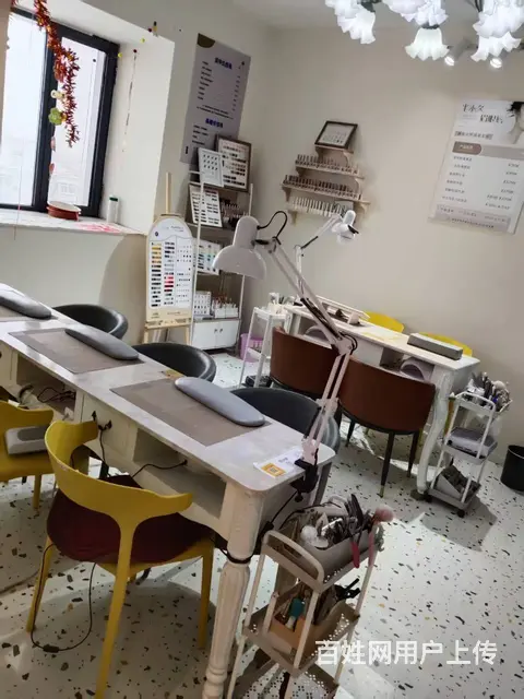 沈辽路茂业公寓精装美甲店出兑 - 图片 1