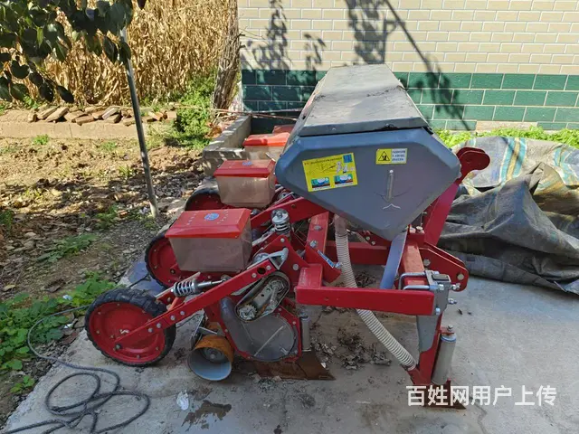 只用一年农哈哈玉米播种机 - 图片 2