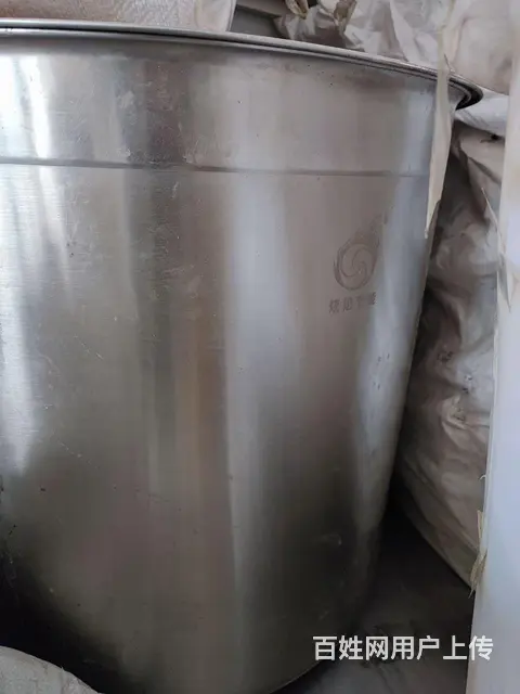白钢桶 - 图片