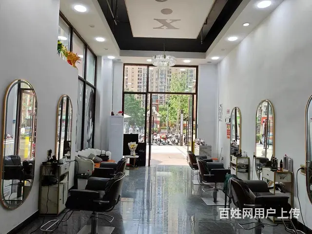 (精选好铺)高新区阳光西雅图临街理发店转让 可空转 - 图片 4