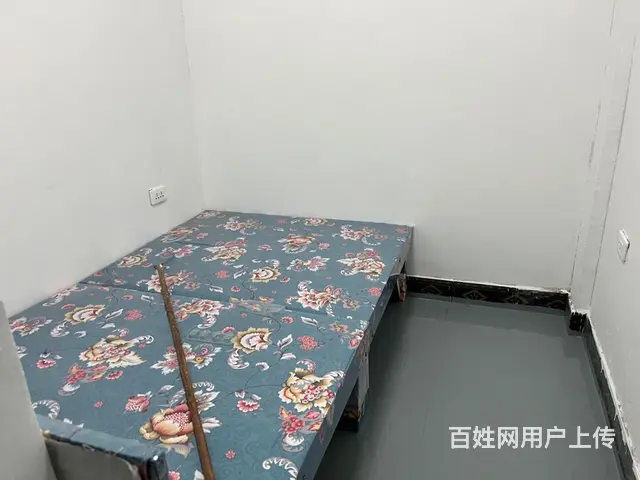 矿泉小区单间带卫生间出租450元 - 图片 1