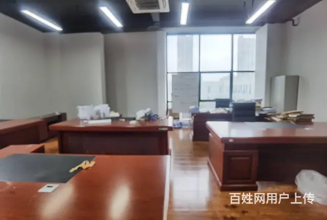 金开区金龙湖地铁口280平明阳广场带家具纯办公 - 图片 4