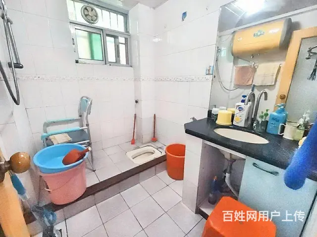 好房带大露台 带杂物房 体育旁 第九十二 满五   双卫 - 图片 3