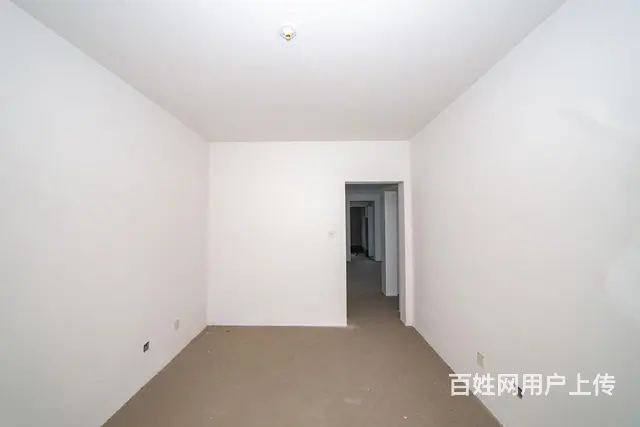 龙城福地全天采光大三房有钥匙随时看房价格可谈 - 图片 3