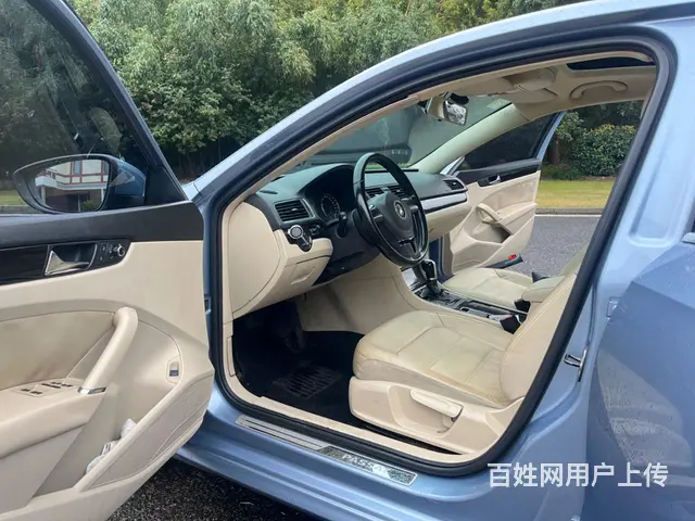 大众 帕萨特 2011款 1.8TSI 双离合 尊荣版 - 图片 9