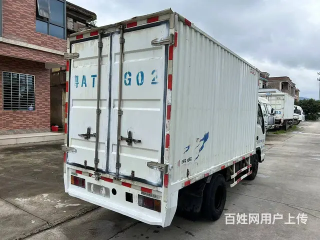 个人极品准2013年天皇五十铃单排双轮3米6箱车 - 图片 5