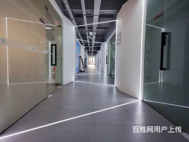 珠海翠微大前门旁全新潮流办公 60-240㎡ 租金60元 - 图片 2
