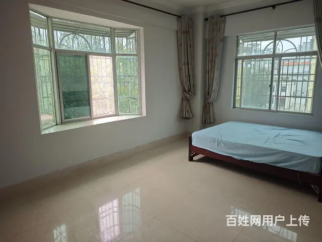 黄流镇中心，交通便利，房东直租，年租 - 图片 4