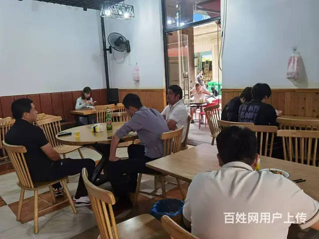 A(个人)商业街拐角餐饮店转让2158 - 图片 3