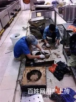 昆山陆家单位食堂油烟机清洗，油烟管道清洗，风机清洗 - 图片 1