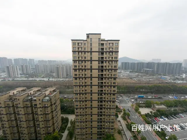 新上！2房 房东自住 诚心卖 聚才路300米 交通便利 - 图片 12